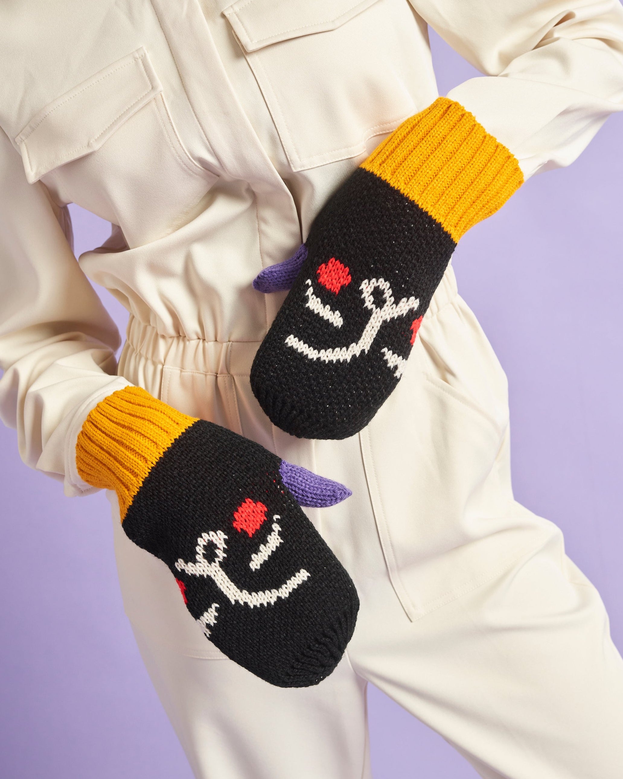 Miss Pompom Abstract Mittens