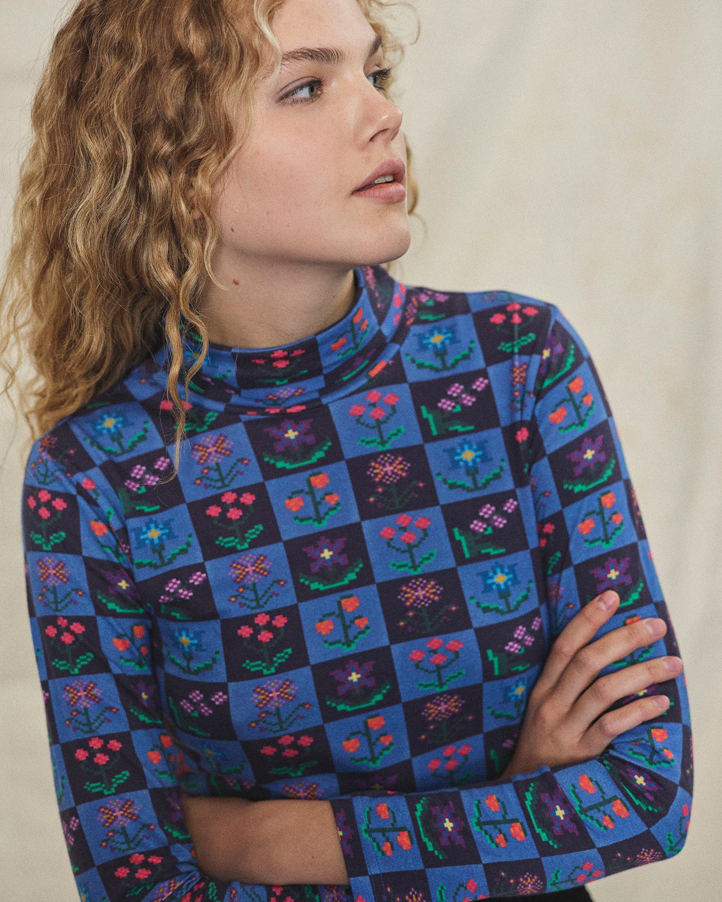 NeedlePointCheck_JerseyRollNeck