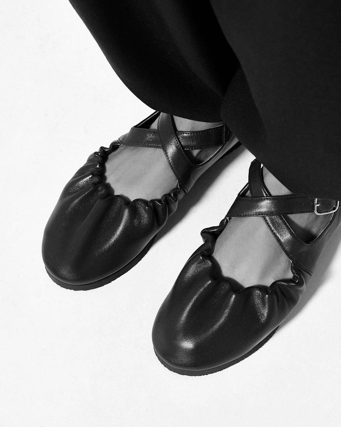 Naguisa Black Cross Strap Flats