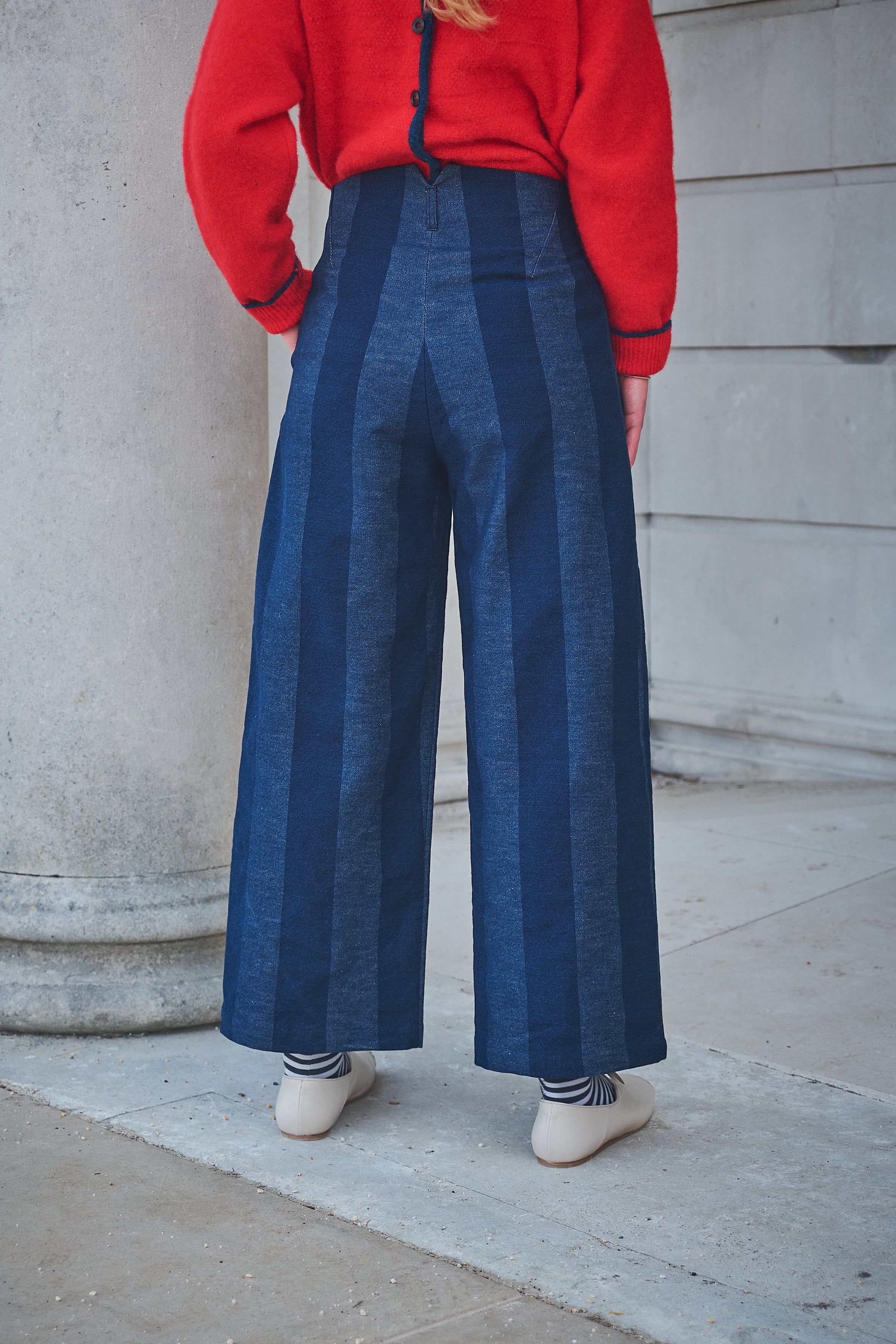Person wearing Lowie stripe denim pleat trouser