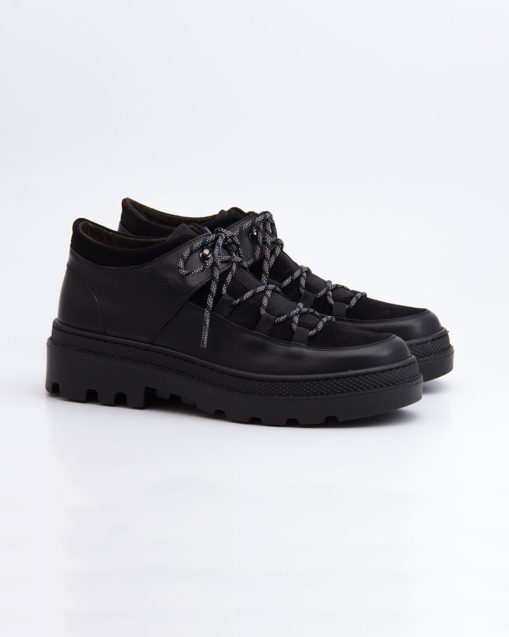 Naguisa Abra Black Shoes